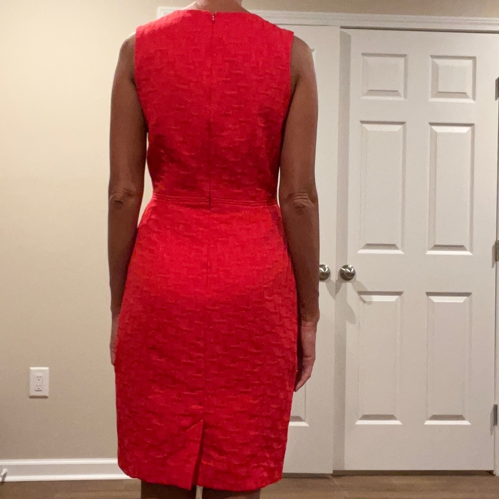 Banana Republic red dress, perfect to wear to the office - Picture 4 of 6